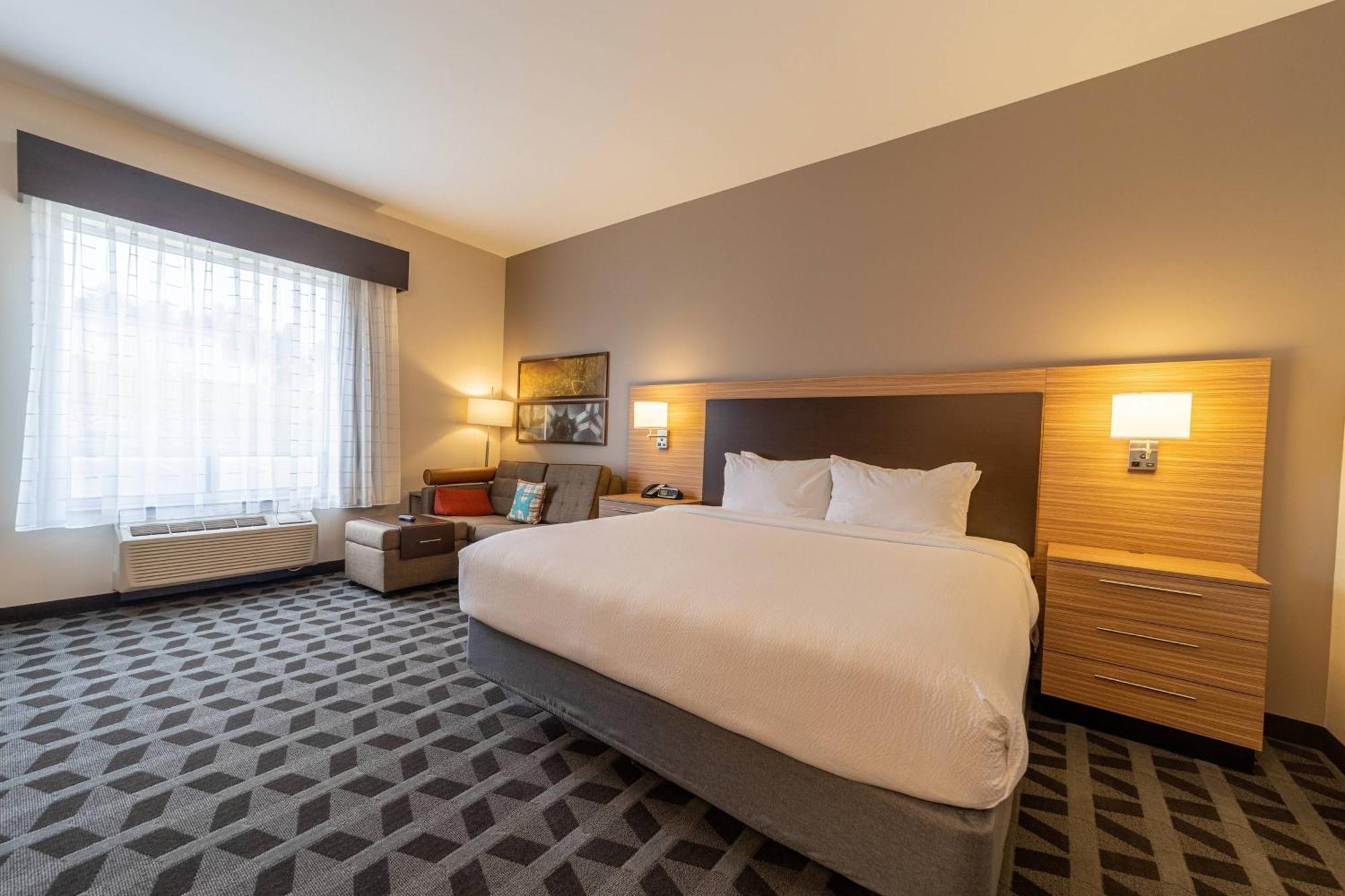 Towneplace Suites By Marriott Petawawa Εξωτερικό φωτογραφία